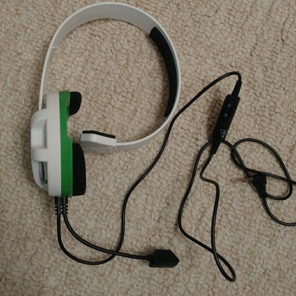 Xbox One Headset - Picture 2 of 2